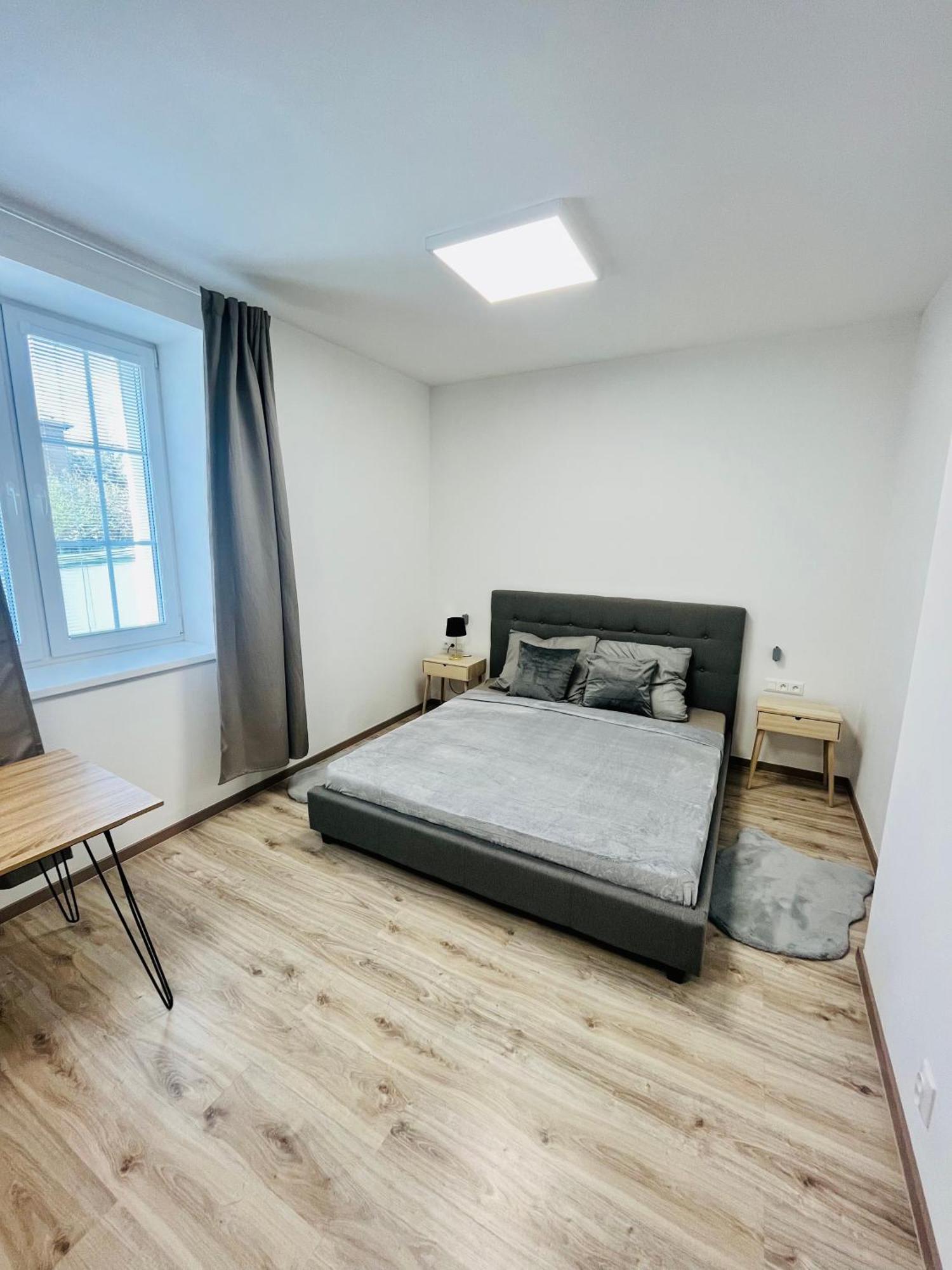 באנסקה ביסטריצה Apartment Riviera Centrum, Private Parking And Smart Check In מראה חיצוני תמונה